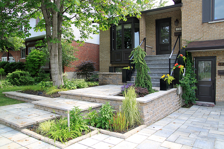 Classic Modern Landscaping in Cartierville - Montreal Outdoor Living