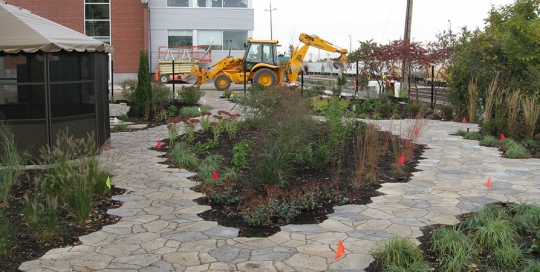 Outdoor Living Space for Employees 06